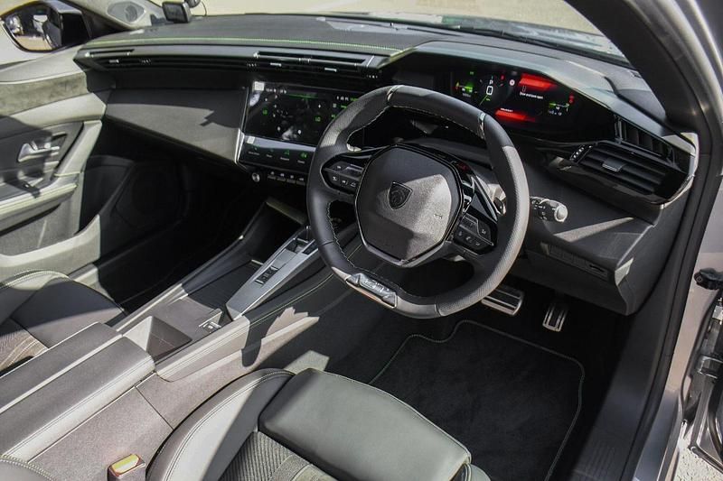 Used Peugeot 308 GT 129 HP (94 kW) 2025 Grey Hatchback