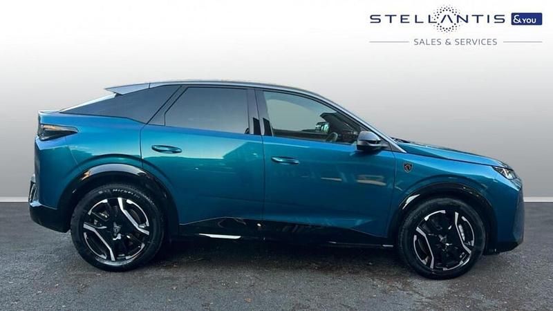 Blue Used 2025 Peugeot e-3008 GT SUV | £26,632 (Good price) - Image 1/4