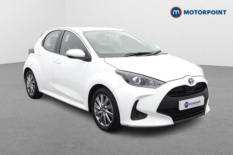 Used Toyota Yaris Hybrid 2023 White Hatchback