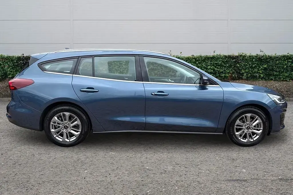 Used Ford Focus Titanium 2023 Blue Estate