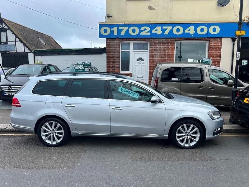 Begagnad VW Passat Executive 2014 Silver Kombi