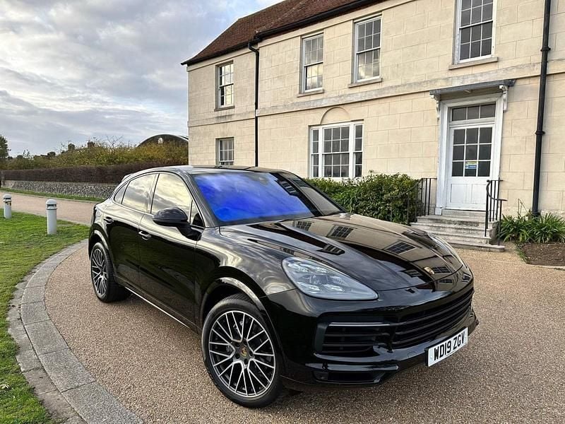 Black Used 2019 Porsche Cayenne SUV | £48,500 (A bit pricey) - Image 1/4