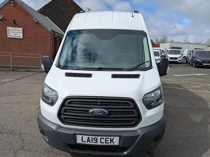 Used Ford Transit 130 HP (95 kW) 2019 White Van