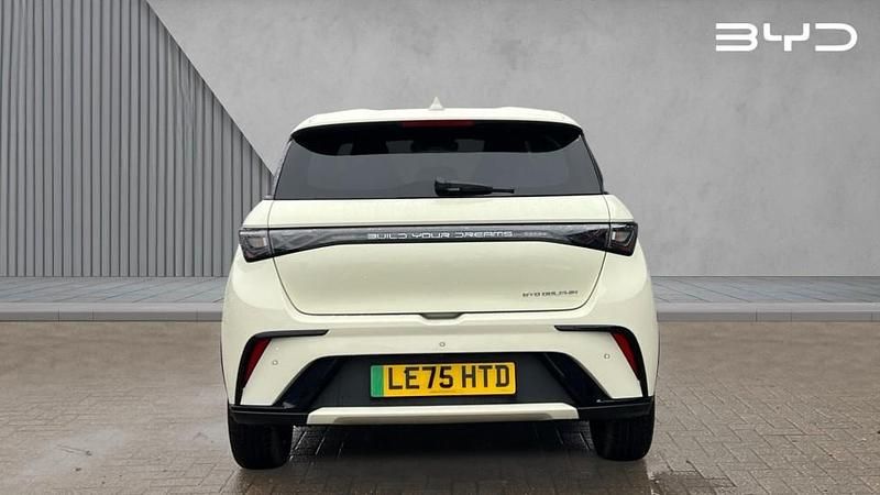 Used BYD Dolphin Active 69 kW (95 HP) 2025 White Hatchback