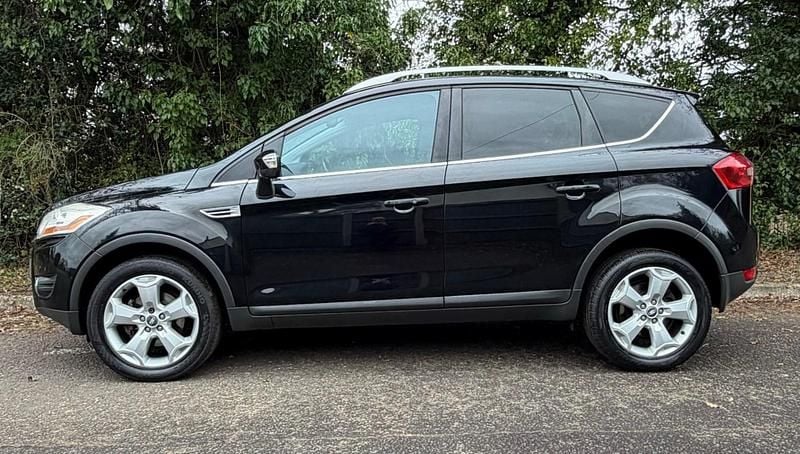 Used Ford Kuga Titanium 136 HP (100 kW) 2009 Black SUV