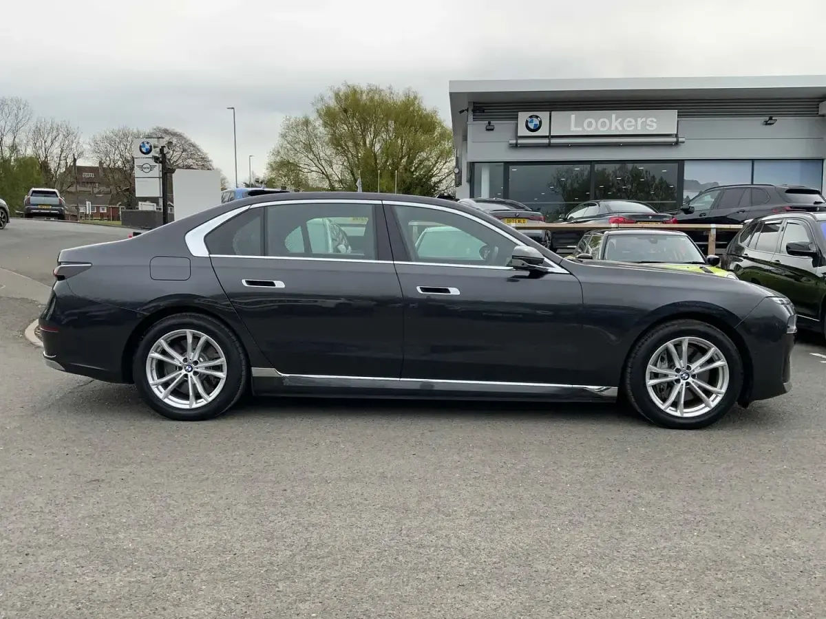 Used BMW i7 Comfort Edition 334 kW (455 HP) 2025 Grey Sedan