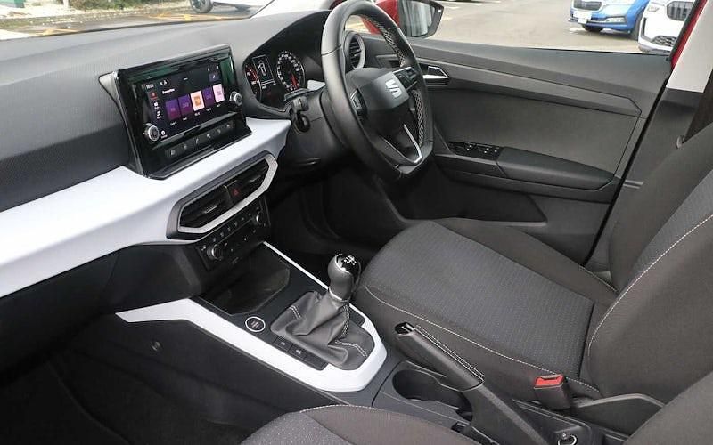 Used Seat Arona SE 95 HP (69 kW) 2022 Red SUV