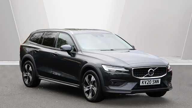 Used 2020 Volvo V60 CC Plus Estate | £25,000 (Expensive) - Image 1/3