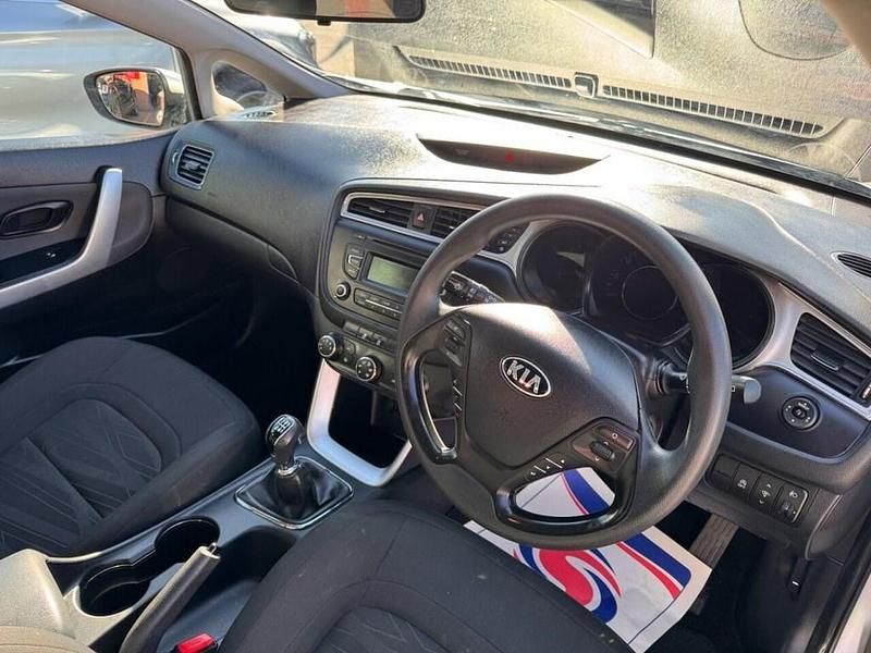 Used Kia Ceed 134 HP (98 kW) 2018 Silver Hatchback