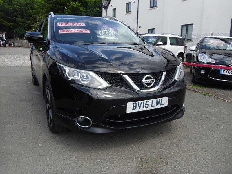 Black Used 2015 Nissan Qashqai N-TEC SUV | £6,995 (Fair price) - Image 1/4