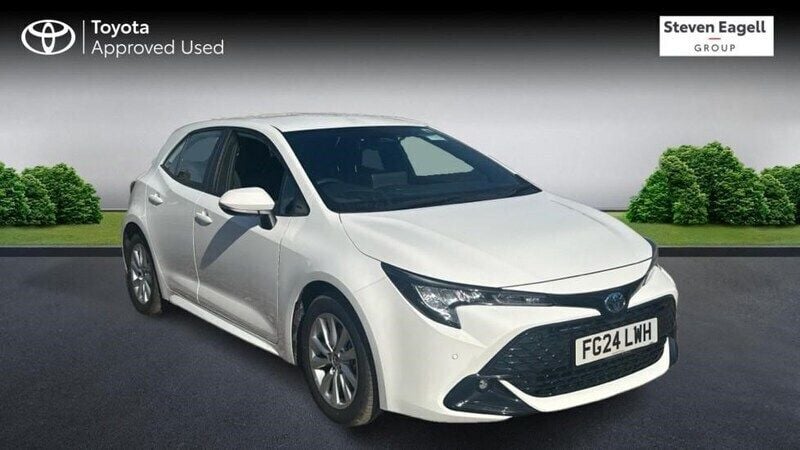 White Used 2024 Toyota Corolla Hatchback | £21,911 (Fair price) - Image 1/4