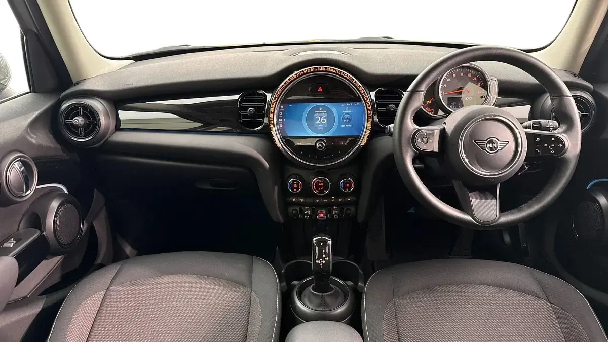 Used Mini ONE Classic 101 HP (74 kW) 2022 Grey Hatchback