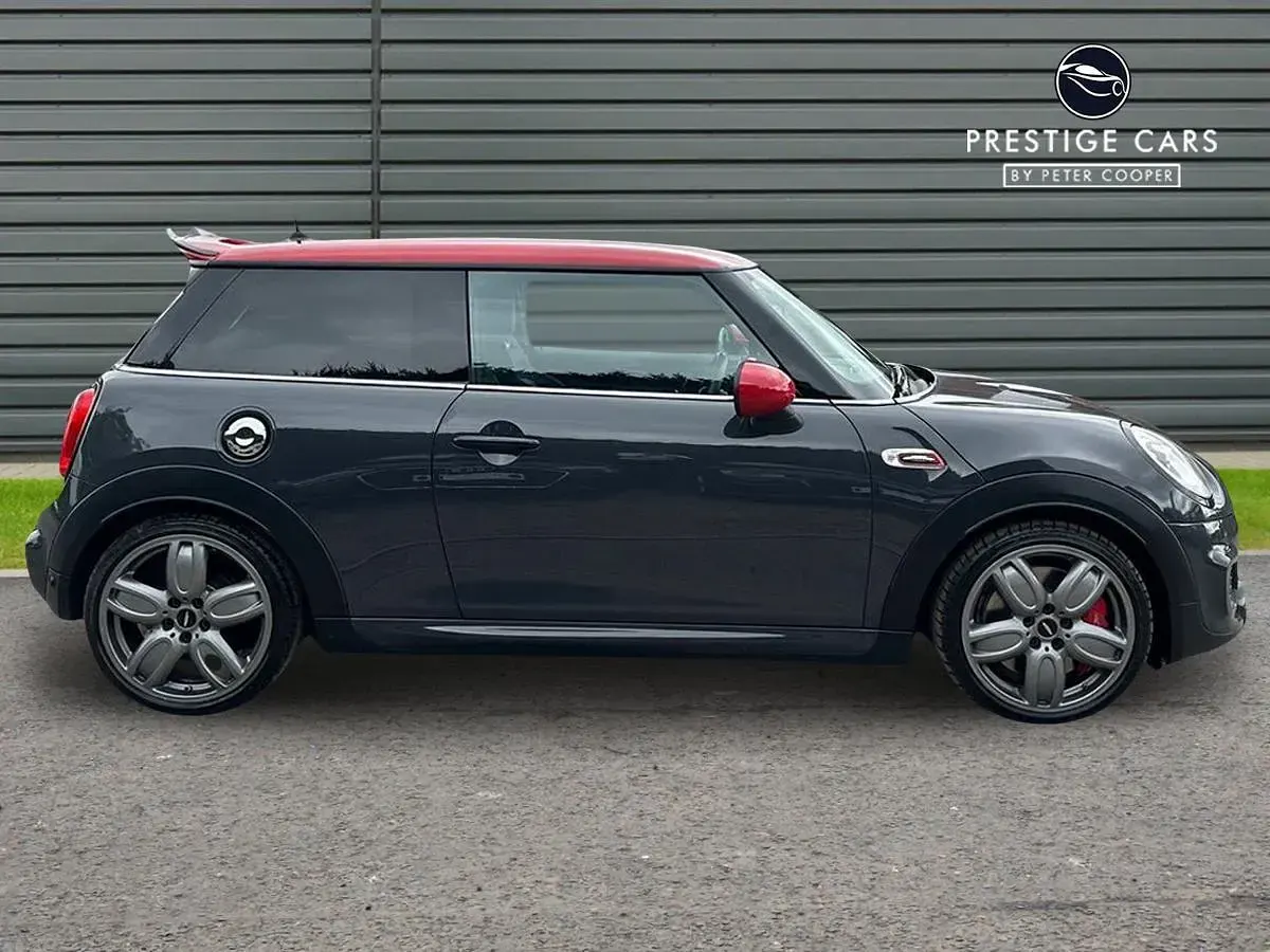 Used Mini John Cooper Works Hatch 228 HP (167 kW) 2018 Grey Hatchback
