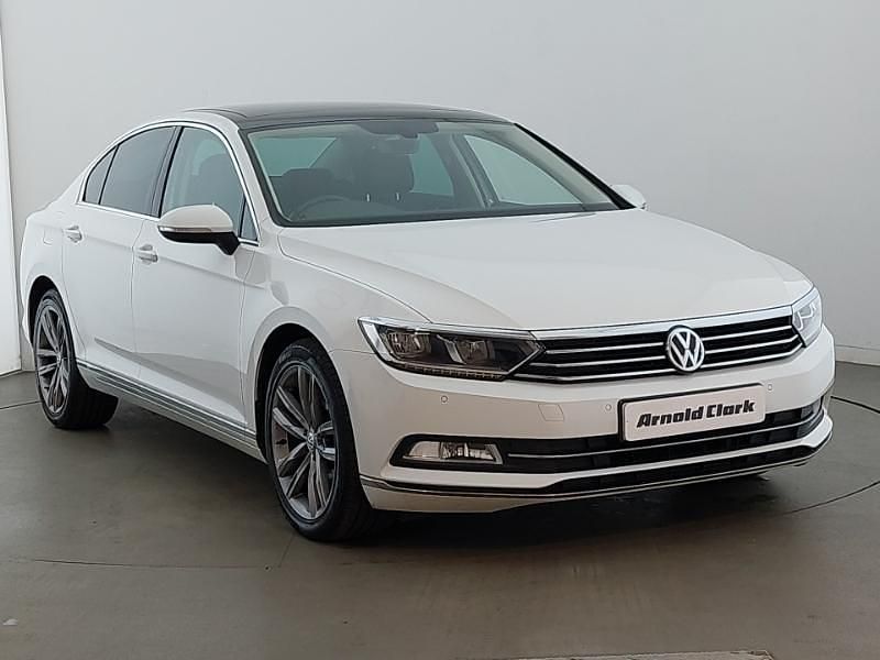Used VW Passat GT 2019 White Sedan