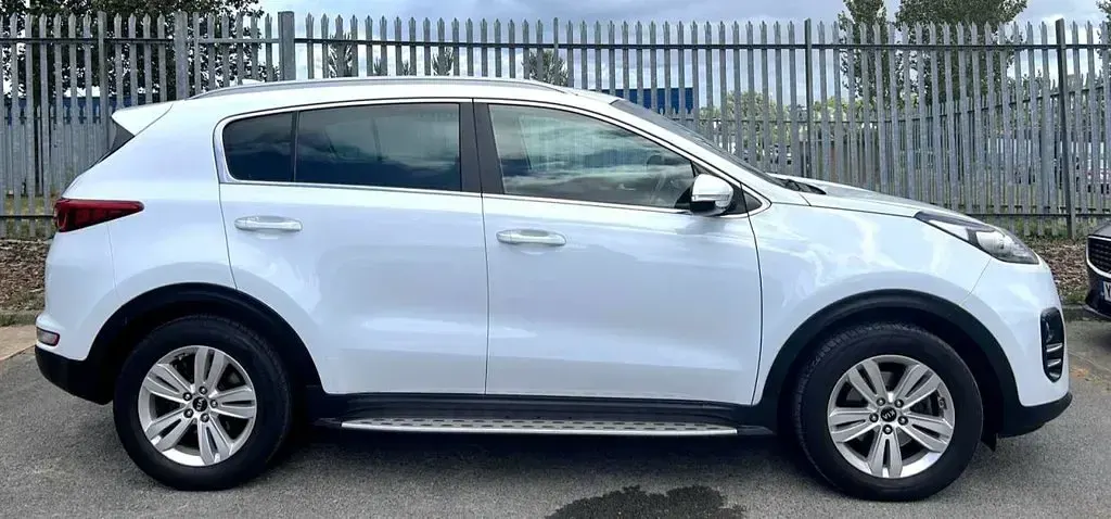 Used Kia Sportage 114 HP (83 kW) 2016 White SUV