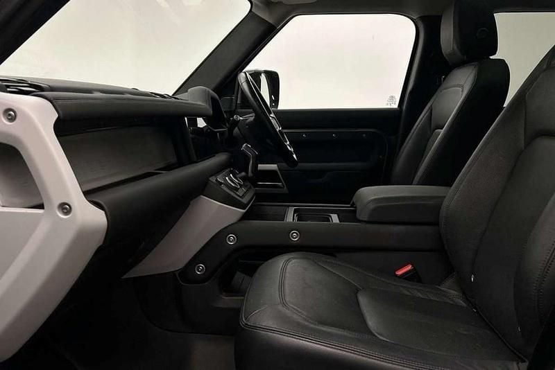 Used Land Rover Defender 245 HP (180 kW) 2024 Silver SUV