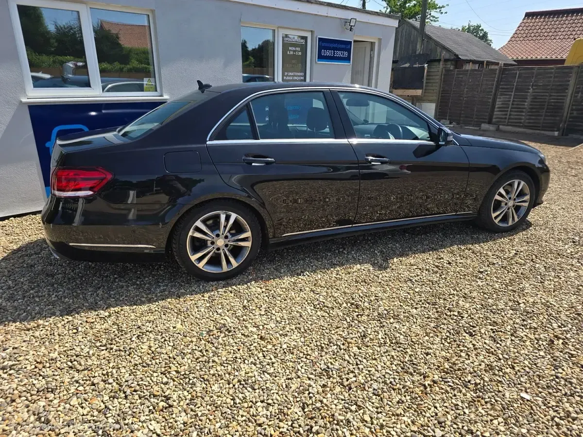 Used Mercedes E250 SE 2015 Black Sedan