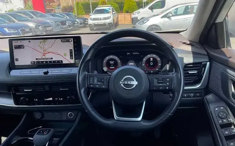 Used Nissan X-Trail N-Connecta 163 HP (119 kW) 2024 White SUV