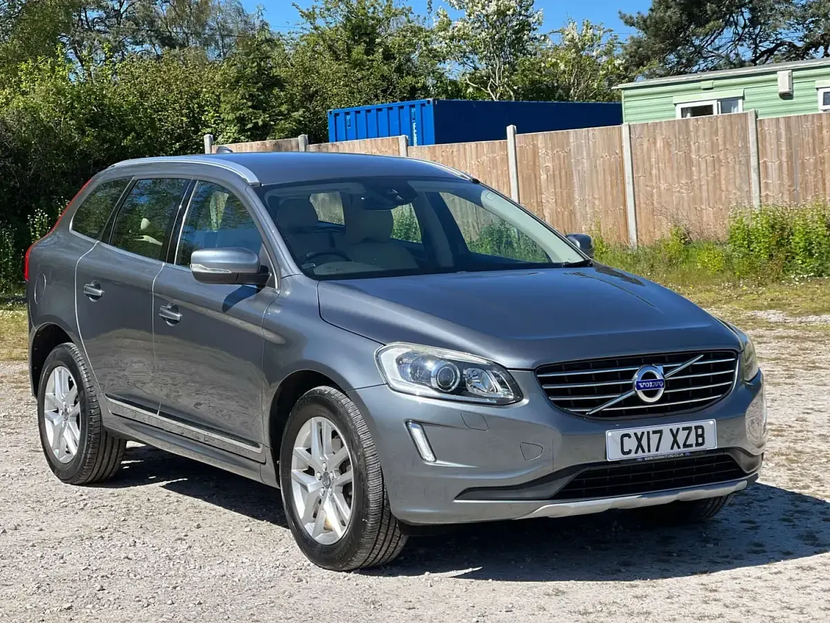 Used Volvo XC60 SE Lux 2017 Grey SUV