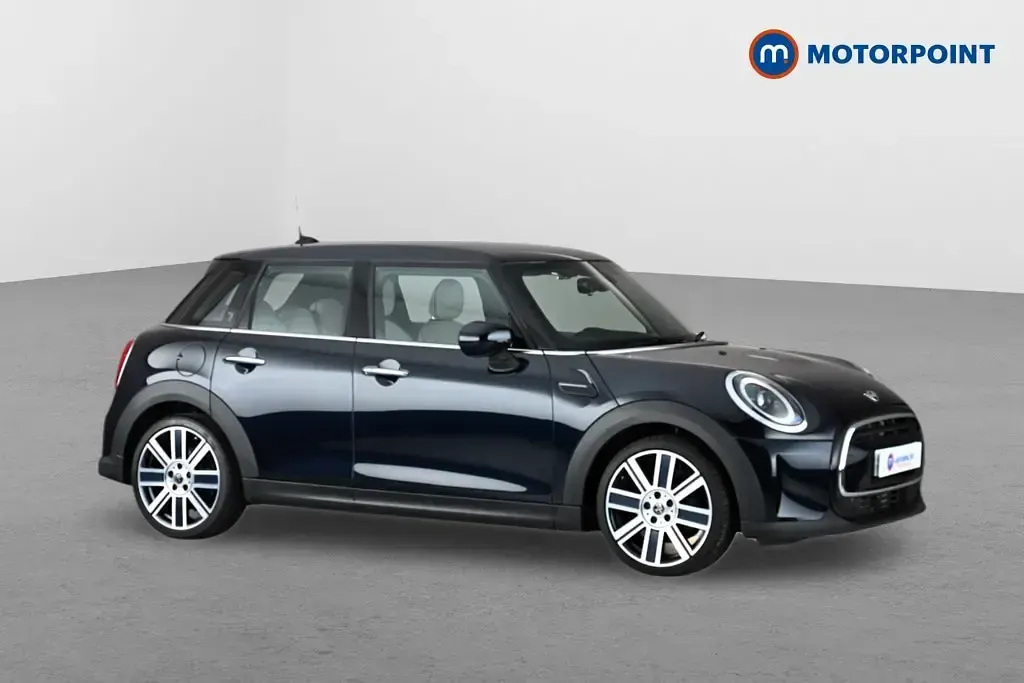 Used Mini Cooper Exclusive 136 HP (100 kW) 2022 Hatchback