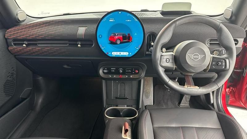 Gebraucht Mini Cooper Hatch 113 kW (154 PS) 2025 Rot Kleinwagen