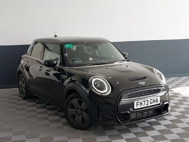 Black Used 2024 Mini Cooper S Classic Hatchback | £19,998 (Good price) - Image 1/4