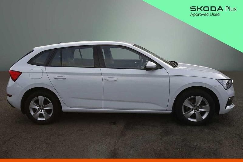 Used Skoda 110 R SE 81 HP (59 kW) 2023 Moon white metallic Estate