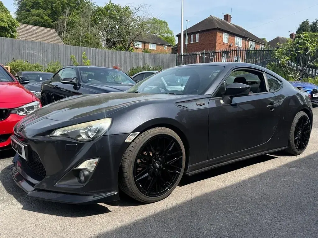 Usado Toyota GT86 GT 200 HP (147 kW) 2013 Cinzento Coupé