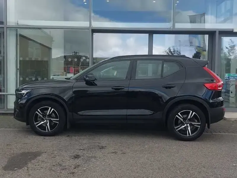 Used Volvo XC40 Plus 194 HP (142 kW) 2024 Black SUV