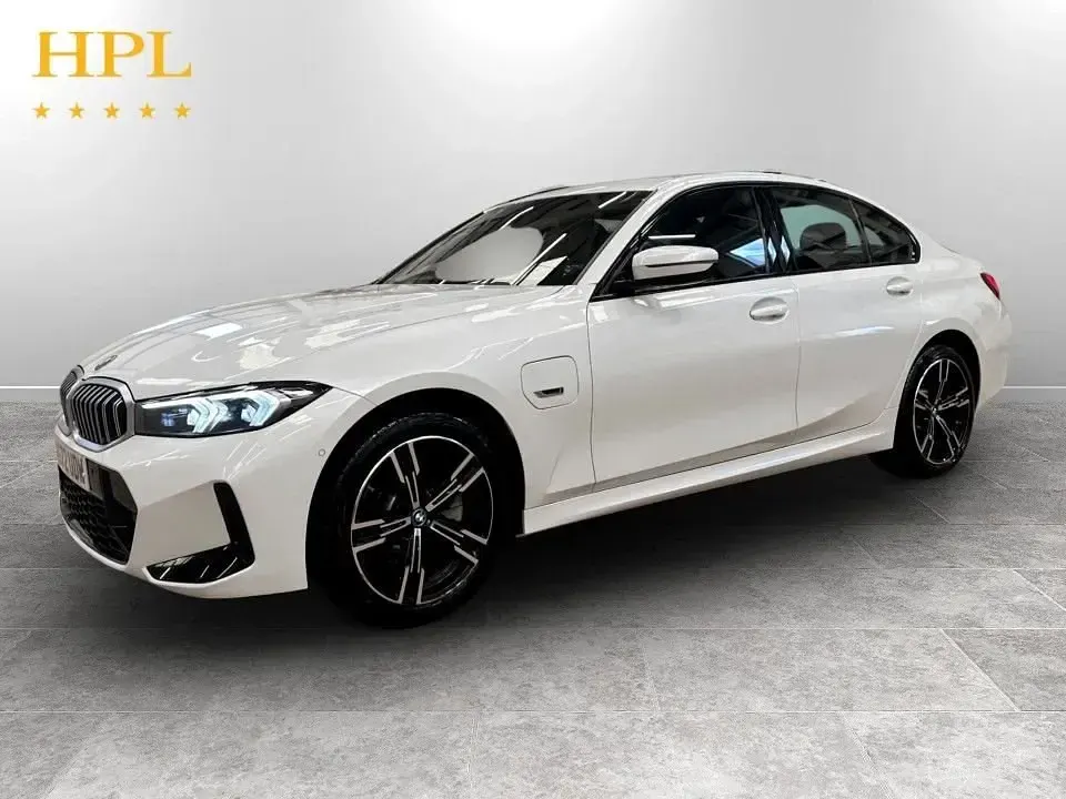 Usado BMW 330e M Sport 292 CV (214 kW) 2023 Blanco Berlina