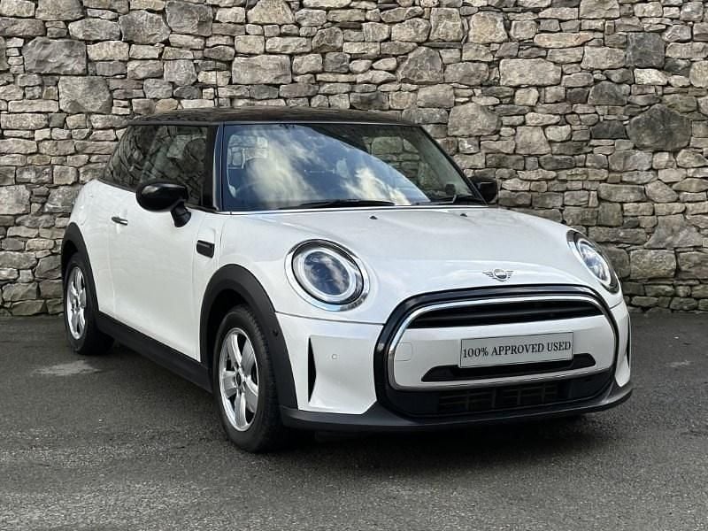 Used Mini Cooper Classic 2022 White Hatchback