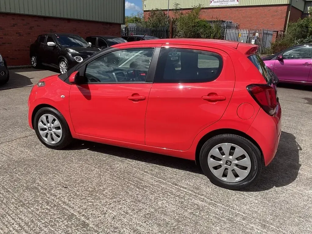 Used Citroën C1 Feel 68 HP (50 kW) 2014 Orange Hatchback