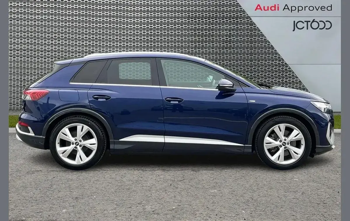 Used Audi Q4 e-tron S-Line 150 kW (204 HP) 2023 Blue SUV