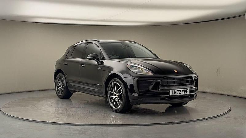 Used Porsche Macan 265 HP (194 kW) 2022 Black SUV
