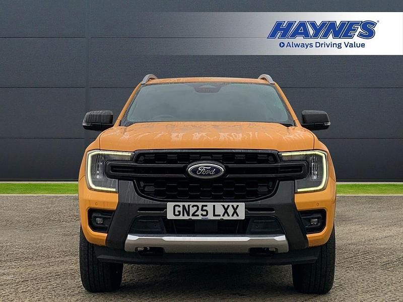 Used Ford Ranger Wildtrack 237 HP (174 kW) 2025 Orange Pickup