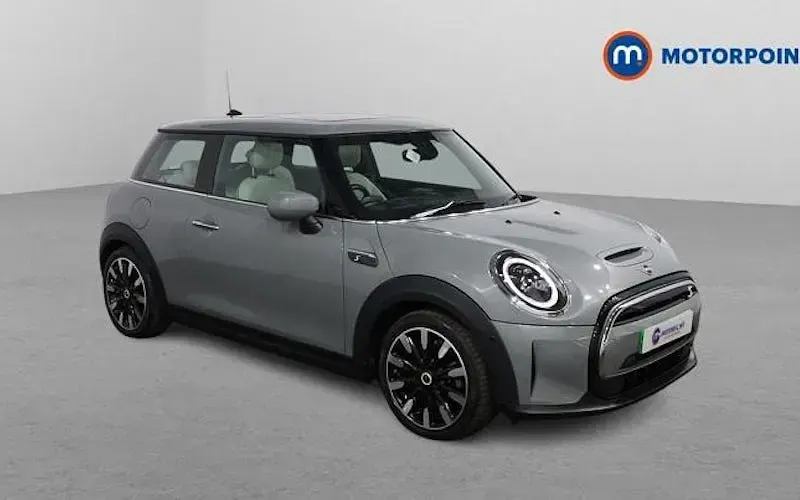 Używany Mini Cooper Level 3 135 kW (184 KM) 2023 Hatchback