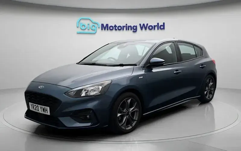 Used Ford Focus ST-Line 125 HP (91 kW) 2020 Blue Hatchback