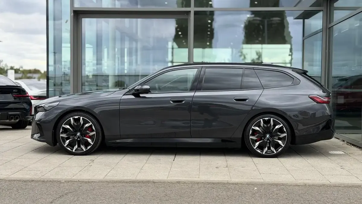 Used BMW i5 M Sport 250 kW (340 HP) 2026 Grey Estate