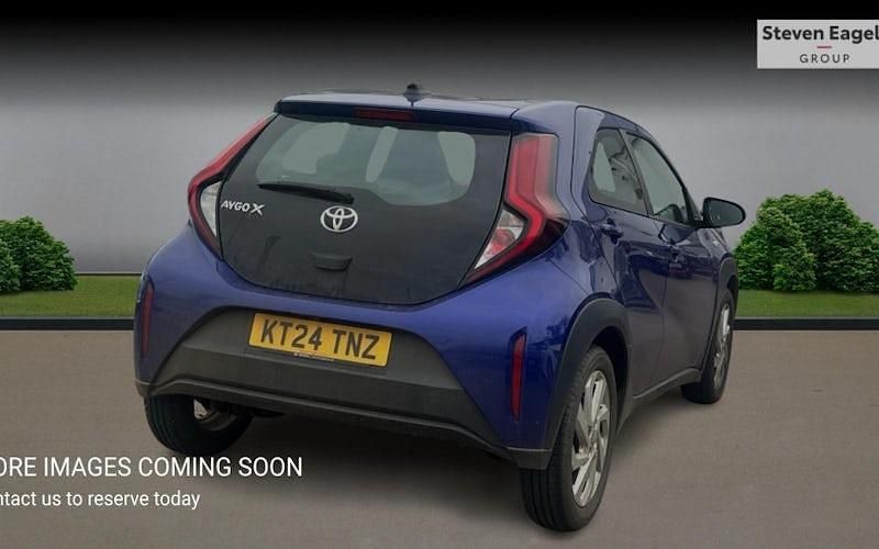 Used Toyota Aygo X PURE 72 HP (52 kW) 2025 SUV