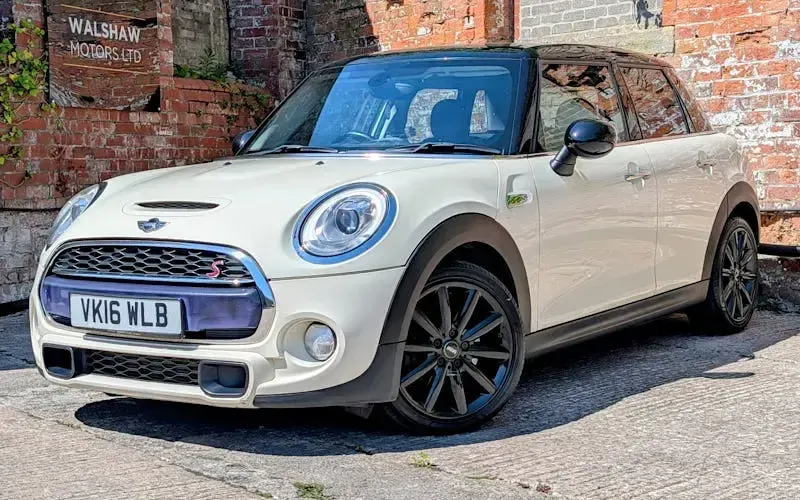 Used Mini Cooper S Hatch 170 HP (125 kW) 2016 Hatchback