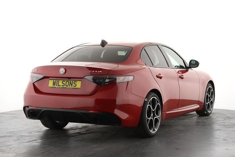 New Alfa Romeo Giulia Sprint 276 HP (202 kW) 2026 Red Sedan