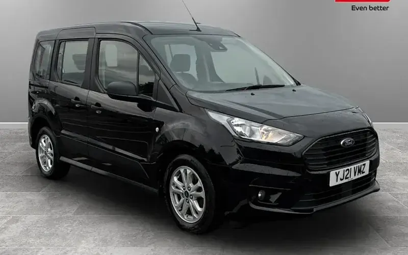 Used Ford Tourneo Zetec 120 HP (88 kW) 2021 Estate