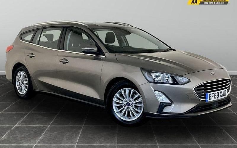 Used 2020 Ford Focus Titanium Estate | £8,995 (Good price) - Image 1/2
