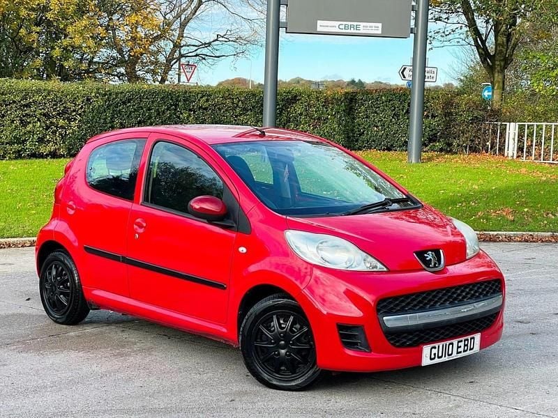 Used Peugeot 107 68 HP (50 kW) 2010 Red Hatchback