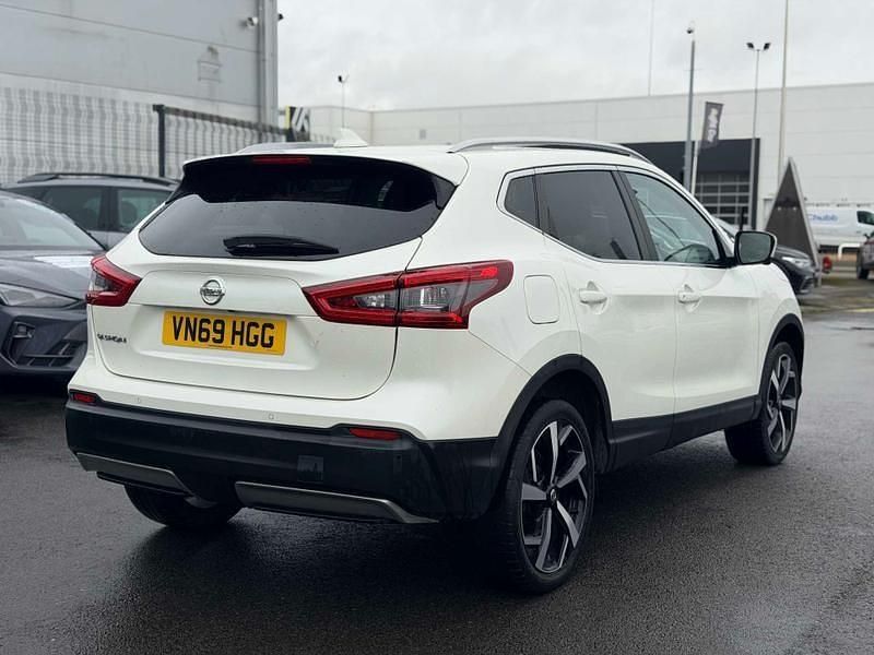 Used Nissan Qashqai Tekna 2019 White SUV