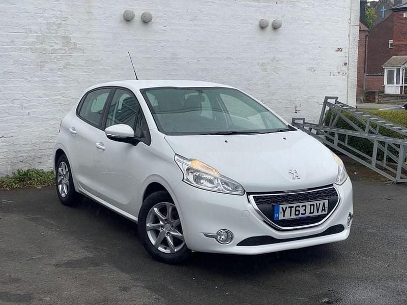 White Used 2013 Peugeot 208 Active Hatchback | £4,250 (Good price) - Image 1/4