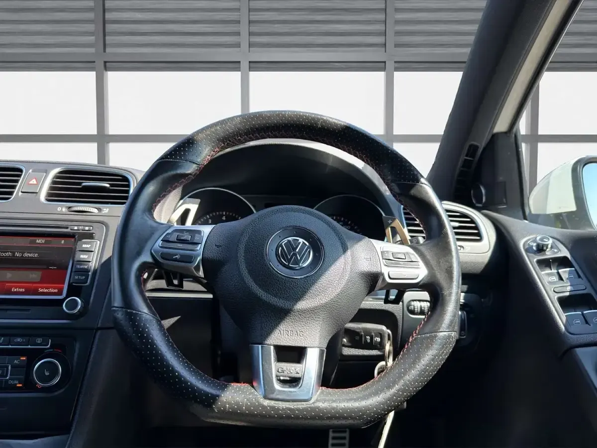 Used VW Golf VI GTI 210 HP (154 kW) 2011 White Hatchback