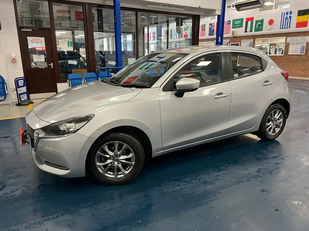 Used Mazda 2 90 HP (66 kW) 2022 Silver Hatchback