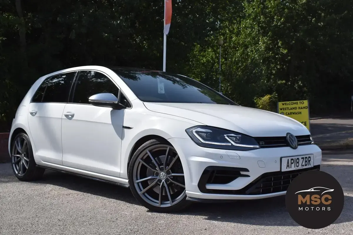 Used VW Golf VII R 310 HP (228 kW) 2018 White Hatchback