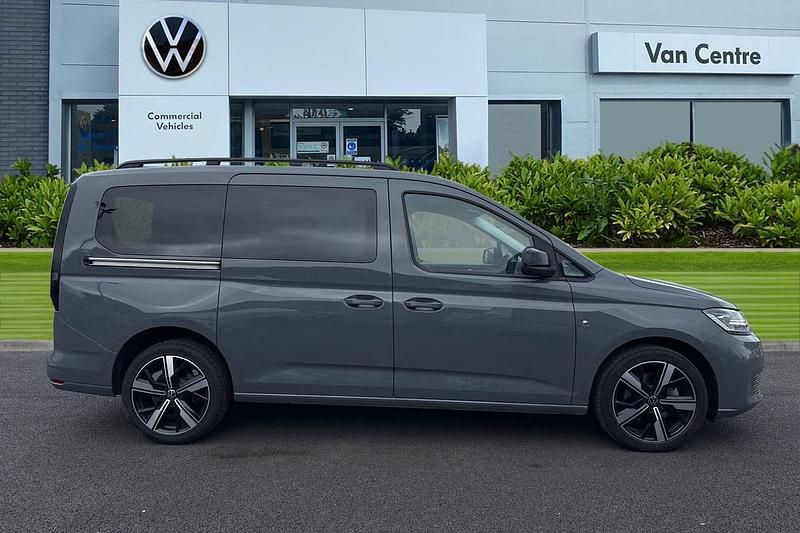 Used VW Caddy Maxi Life 122 HP (89 kW) 2025 Grey MPV
